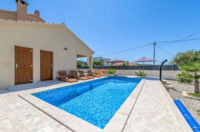 Villa Half Moon